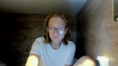 lucky_licky20 online show from 01-30-25, 04:16