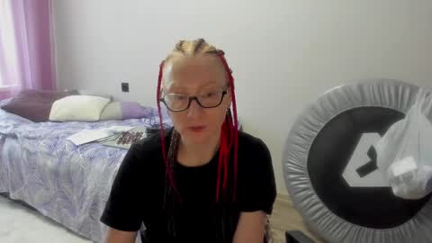 lucky_licky20 online show from 02-12-25, 04:12
