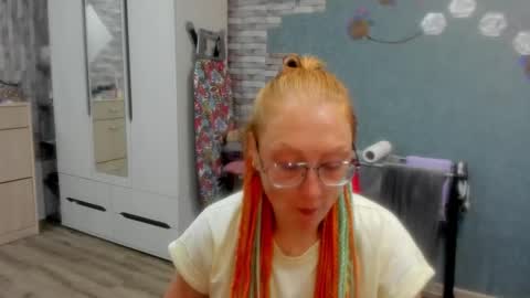 lucky_licky20 online show from 10-23-25, 01:27
