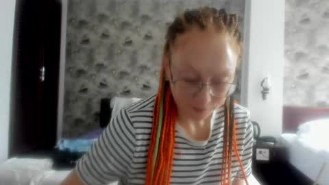 lucky_licky20 online show from 11-22-25, 01:37