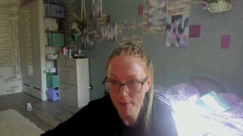 Snapshot of lucky_licky20 chatting on 06-05-26, 02:40 lucky_licky20 online show from 06-05-26, 02:40