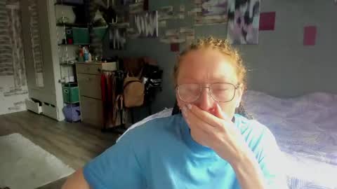 Snapshot of lucky_licky20 chatting on 06-22-26, 01:40 lucky_licky20 online show from 06-22-26, 01:40