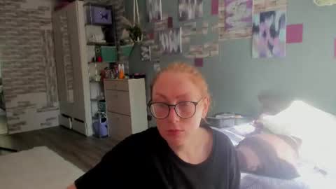 Snapshot of lucky_licky20 chatting on 07-10-26, 02:16 lucky_licky20 online show from 07-10-26, 02:16