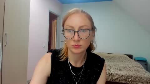 Snapshot of lucky_licky20 chatting on 07-11-26, 04:59 lucky_licky20 online show from 07-11-26, 04:59