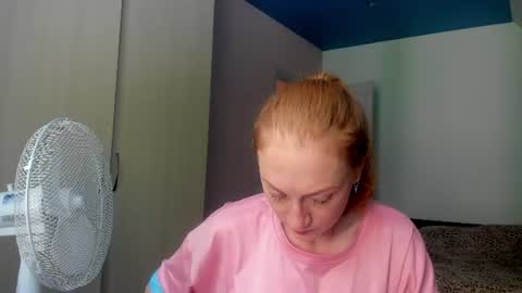 Snapshot of lucky_licky20 chatting on 07-12-26, 02:24 lucky_licky20 online show from 07-12-26, 02:24