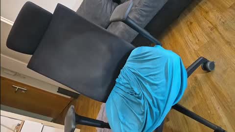 Snapshot of luckybong chatting on 03-27-26, 09:32 luckybong online show from 03-27-26, 09:32