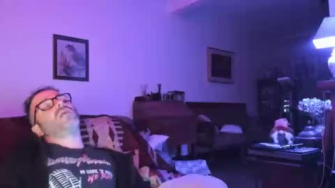 Snapshot of luckydrakex chatting on 12-17-24, 11:27 Lucky online show from 12-17-24, 11:27