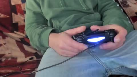 Snapshot of luckydrakex chatting on 01-05-25, 04:16 Lucky online show from 01-05-25, 04:16