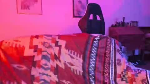 Snapshot of luckydrakex chatting on 01-06-25, 01:20 Lucky online show from 01-06-25, 01:20