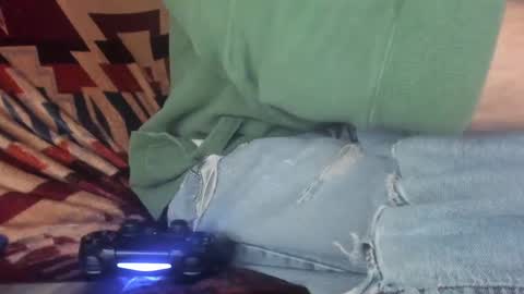 Snapshot of luckydrakex chatting on 01-12-25, 02:52 Lucky online show from 01-12-25, 02:52