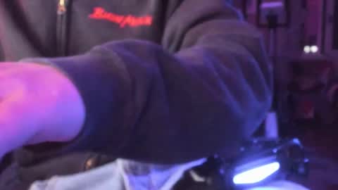 Snapshot of luckydrakex chatting on 01-20-25, 06:10 Lucky online show from 01-20-25, 06:10