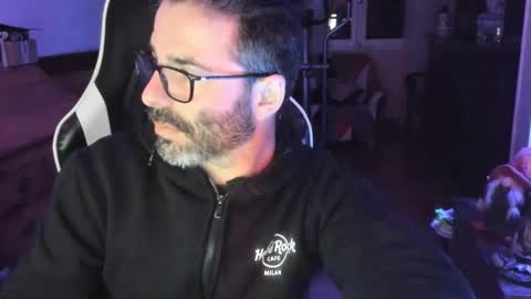 Snapshot of luckydrakex chatting on 01-21-25, 06:45 Lucky online show from 01-21-25, 06:45