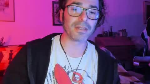 Snapshot of luckydrakex chatting on 02-15-25, 06:44 Lucky online show from 02-15-25, 06:44