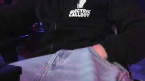 Snapshot of luckydrakex chatting on 03-01-25, 06:00 Lucky online show from 03-01-25, 06:00