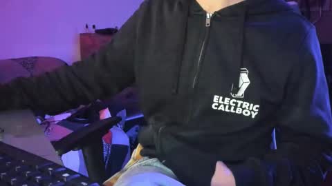 Lucky online show from 02-27-26, 10:21