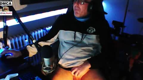 Snapshot of luckyfreak1 chatting on 01-17-25, 03:12 call me Stefan online show from 01-17-25, 03:12