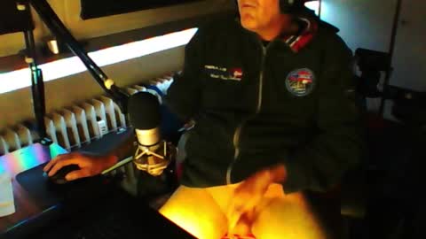 Snapshot of luckyfreak1 chatting on 09-12-25, 06:52 call me Stefan online show from 09-12-25, 06:52