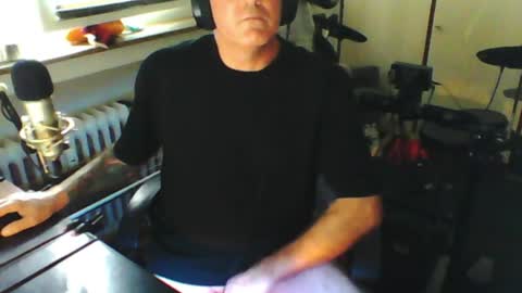        call me  Stefan online show from 07-19-26, 05:27