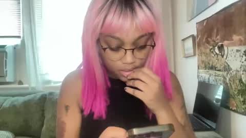 Snapshot of luckylaci777 chatting on 10-01-25, 05:08 luckylaci777 online show from 10-01-25, 05:08