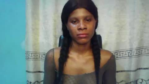 Snapshot of luckymadequeen chatting on 02-05-25, 11:39 Gloria online show from 02-05-25, 11:39