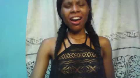 Snapshot of luckymadequeen chatting on 03-03-25, 11:14 Gloria online show from 03-03-25, 11:14