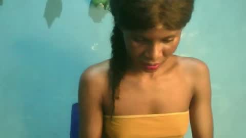 Snapshot of luckymadequeen chatting on 10-04-25, 09:24 Gloria online show from 10-04-25, 09:24