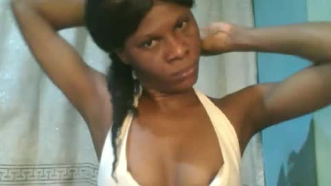 Snapshot of luckymadequeen chatting on 02-03-26, 03:37 Gloria online show from 02-03-26, 03:37