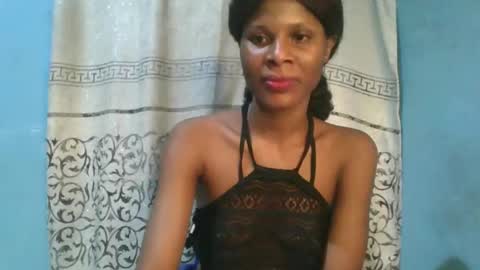 Snapshot of luckymadequeen chatting on 03-11-26, 10:38 Gloria online show from 03-11-26, 10:38