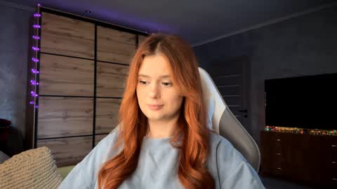 EmmaEmbers online show from 04-09-26, 03:06