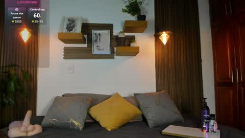 Lucy online show from 04-23-26, 02:57