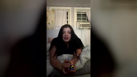 lucy913961 online show from 07-06-26, 03:47