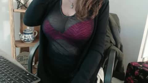 lucy_0000 online show from 01-10-26, 06:48