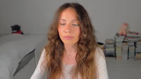 Snapshot of lucy__ray chatting on 10-24-25, 08:05 lucy__ray online show from 10-24-25, 08:05