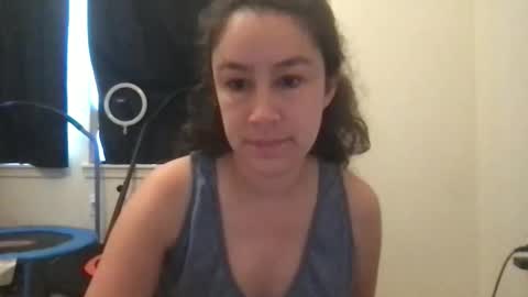 Snapshot of lucy_allison chatting on 05-08-26, 01:49 Lucy online show from 05-08-26, 01:49