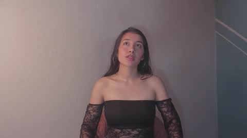 Lucy Herrera online show from 01-18-26, 10:35