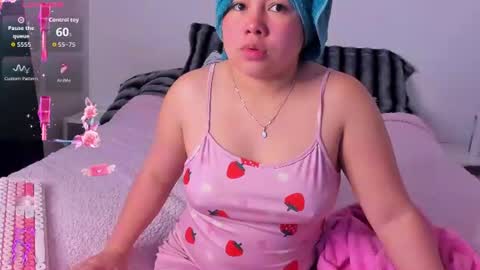 Snapshot of lucy_blush99 chatting on 06-18-26, 11:47 lucy blush99 online show from 06-18-26, 11:47