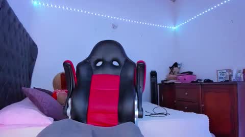 lucy online show from 11-16-25, 10:15