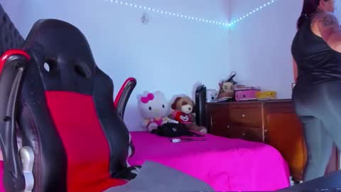 lucy online show from 03-10-26, 02:16