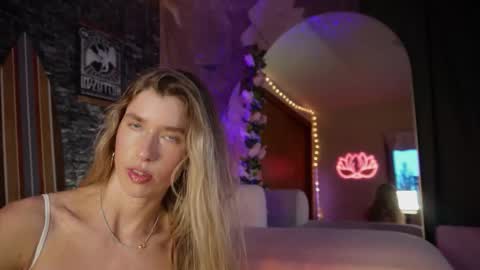 Lucy. online show from 03-22-26, 02:26