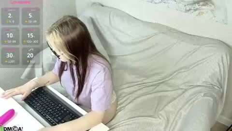 Snapshot of lucy_uiio chatting on 06-10-26, 09:19 Luna online show from 06-10-26, 09:19
