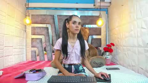 Snapshot of lucy_unlimited chatting on 04-24-26, 02:14 Lucy unlimit come back here online show from 04-24-26, 02:14