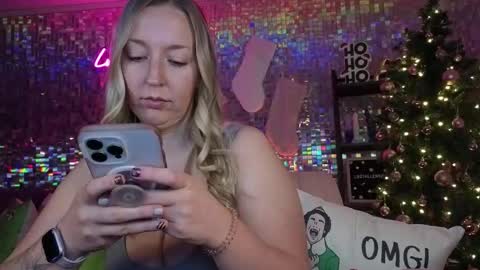 lucyallen4201 online show from 12-20-25, 11:50