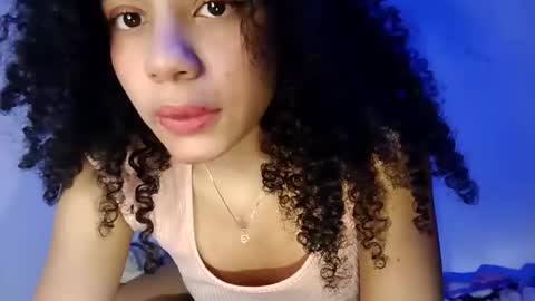 Snapshot of lucybellea chatting on 06-11-26, 12:36 Lucia online show from 06-11-26, 12:36