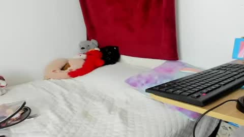 lucyblood online show from 05-01-26, 12:59