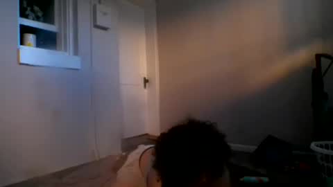 lucydreamsx2 online show from 03-25-26, 12:49