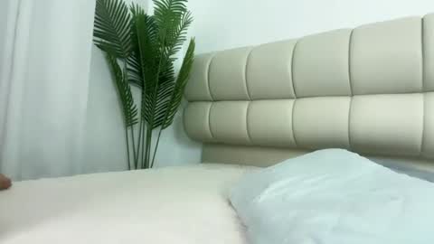 Snapshot of lucyforr chatting on 06-21-26, 06:05 lucyforr online show from 06-21-26, 06:05