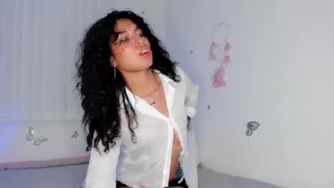 Lucy online show from 11-28-25, 04:26