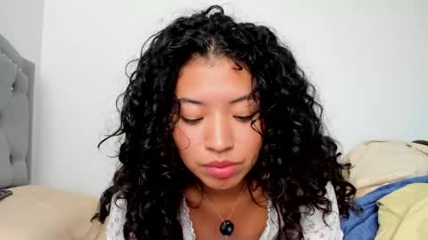 Snapshot of lucygarciia chatting on 05-14-26, 03:52 Lucy online show from 05-14-26, 03:52