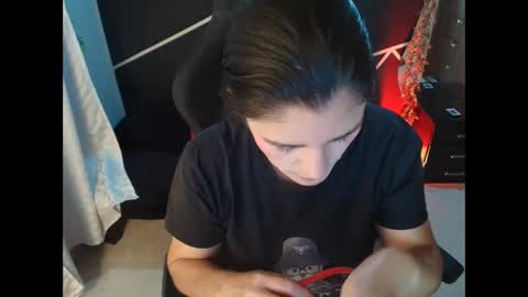Snapshot of lucyli_ chatting on 05-10-26, 01:38 LUCY online show from 05-10-26, 01:38