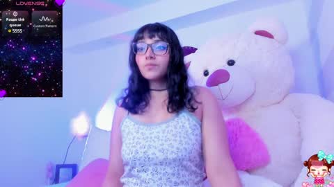 Snapshot of lucyluy chatting on 01-17-25, 08:34 Instagramlucyluy10 online show from 01-17-25, 08:34